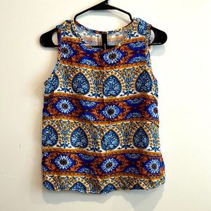 Printed sleeveless top